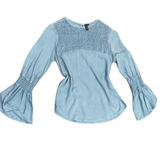 D & Kade BOHO Bell Sleeve Soft Smock Front Blouse Sz S Blue Chambray 212F - Picture 1 of 8